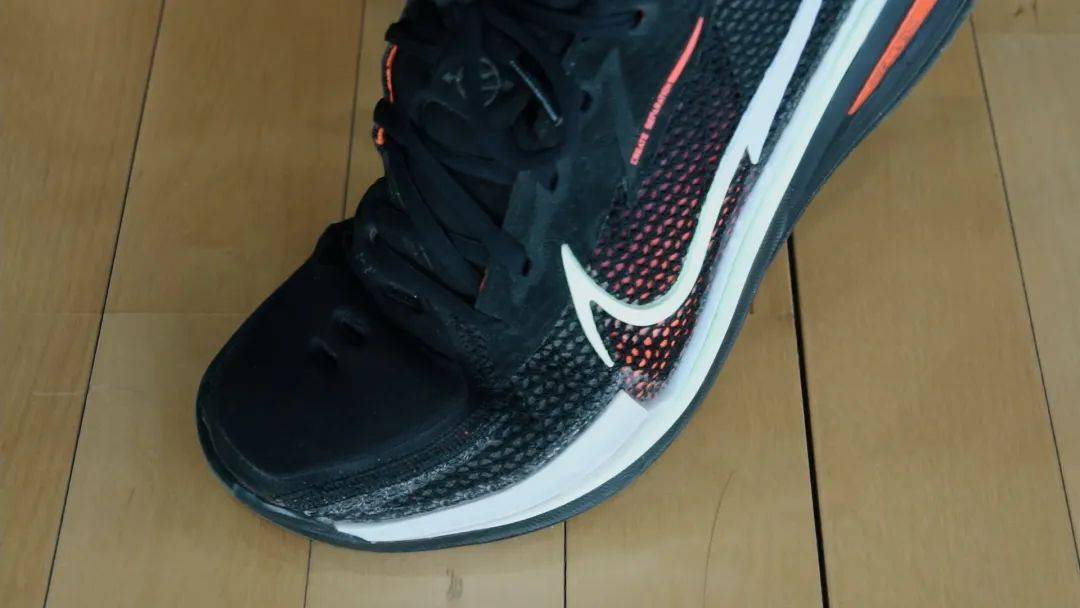 nike gt cut 2对比一代有提升吗 发售半年后真假如何鉴定?