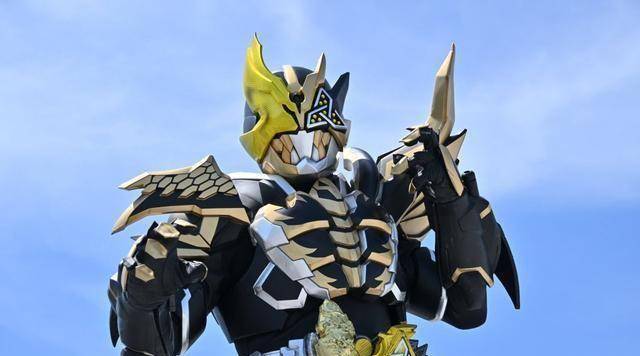 本来是挺不错的王牌辅助,结果最后成了最终boss了,顺利加入到