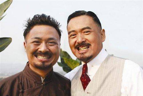 吴京"克隆"了吧,与替身合照让人难辨真假_因为_动作_照片