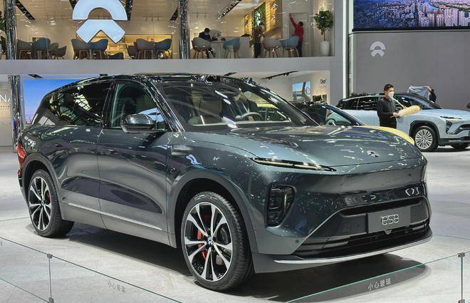 蔚来全新es8标配升级,签名版起售价调整为59.8万元_搜狐汽车_搜狐网