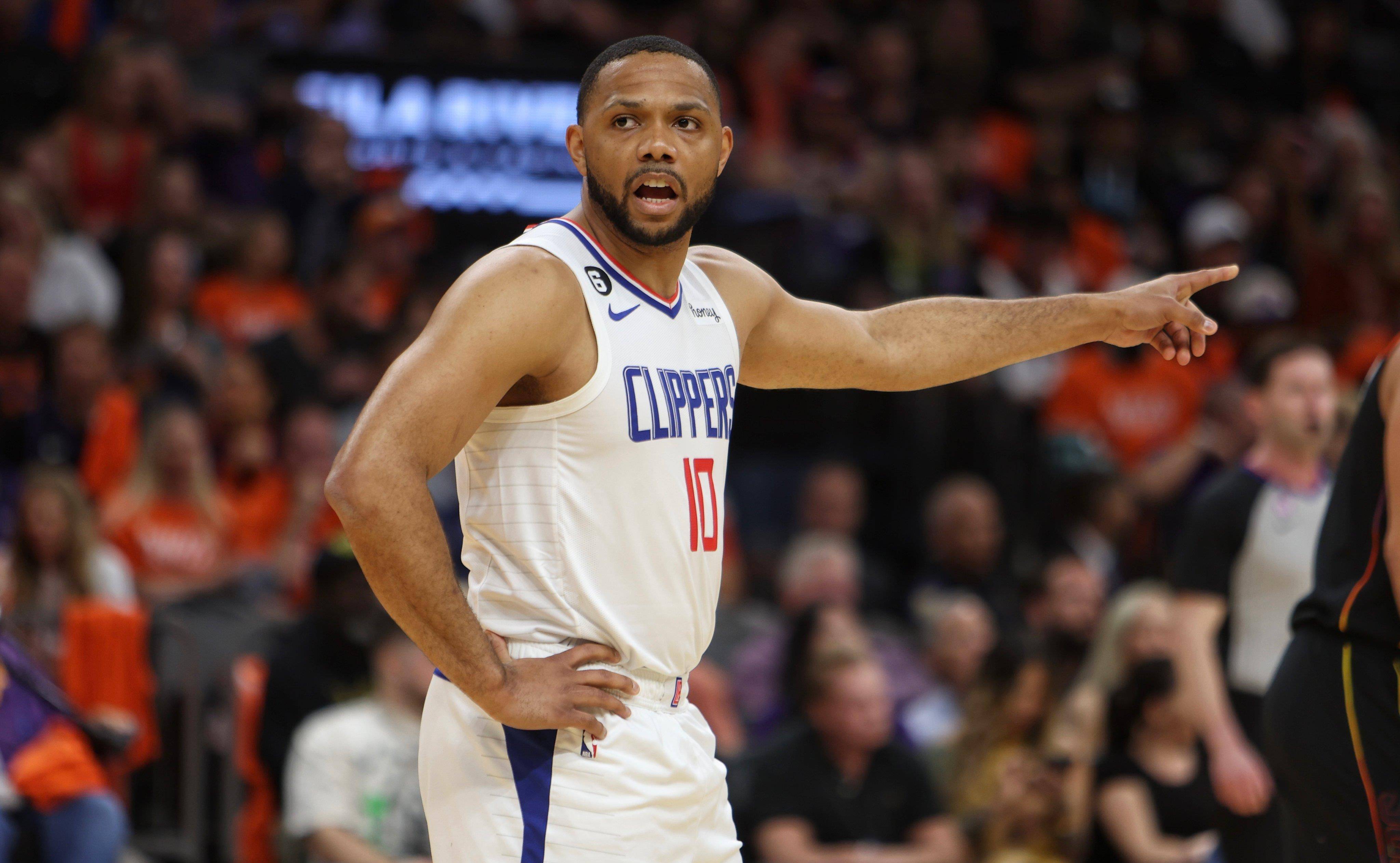 快船正式裁掉戈登:省下1.