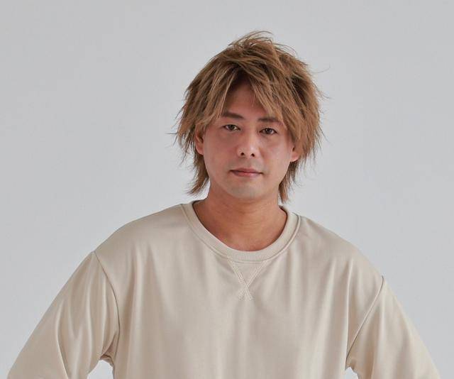 作为梦比优斯人间体的演员五十岚隼士,在隐退之后开了自己的火锅店就