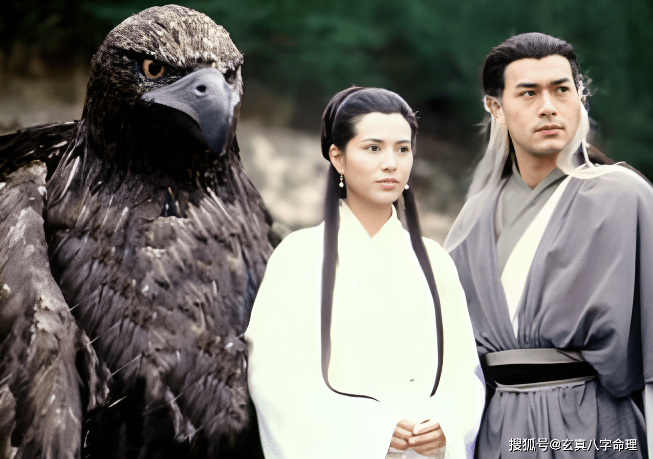 (杨过,小龙女,神雕剧照)不过别忘了,《神雕侠侣》之所以被赋予这么一