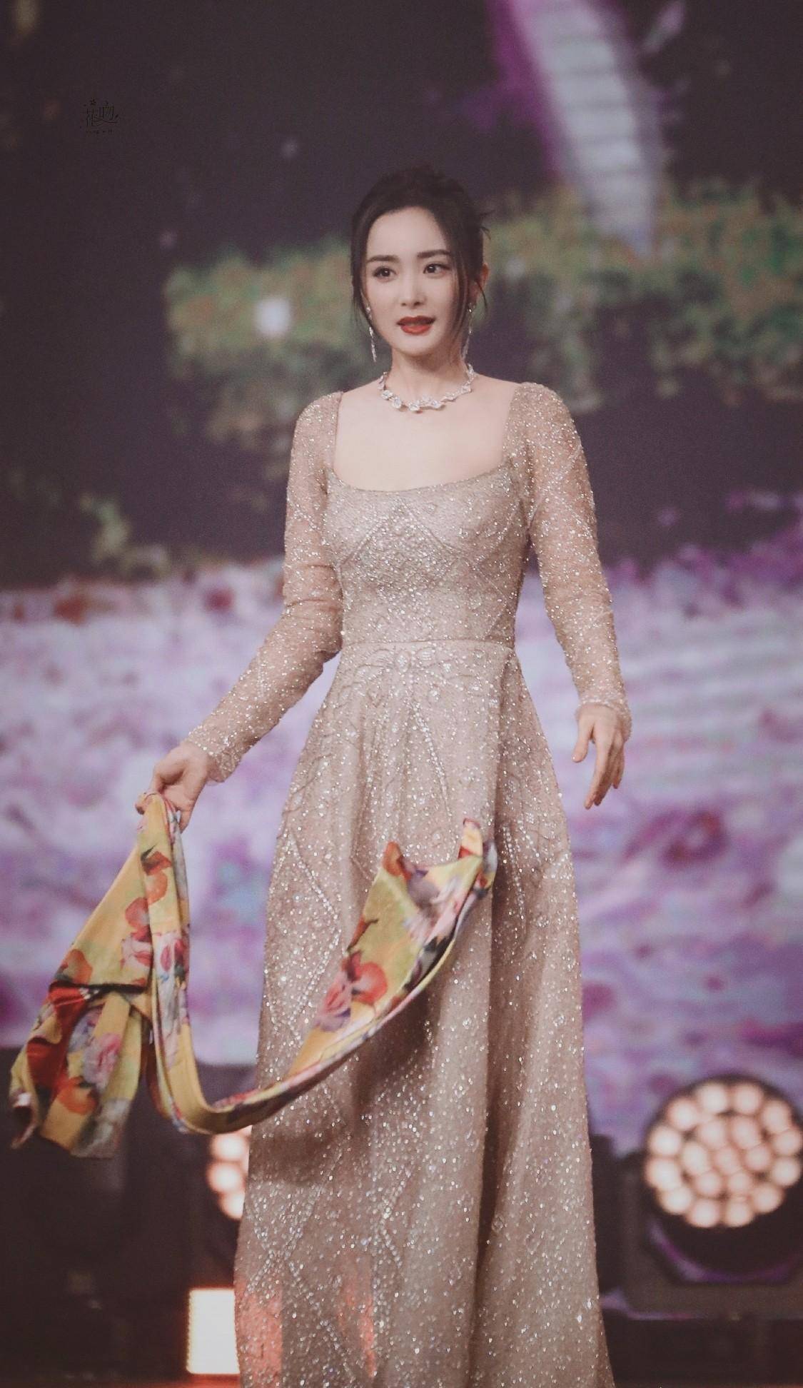 张雨绮比赞超自信成功把杨幂带飞_气质_事情_个性