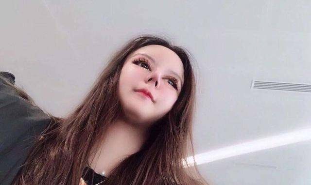 娜娜_女孩子_容貌