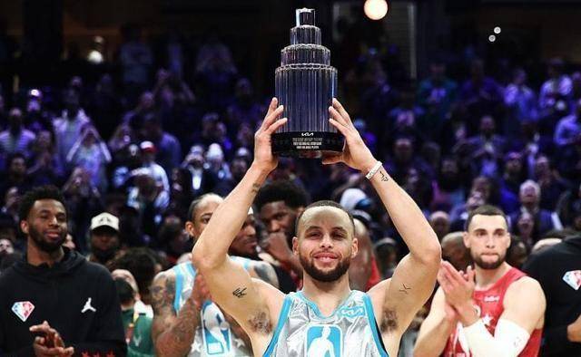 先丢得分王,再丢mvp,现在连一阵都难保了_战绩_勇士队_球员