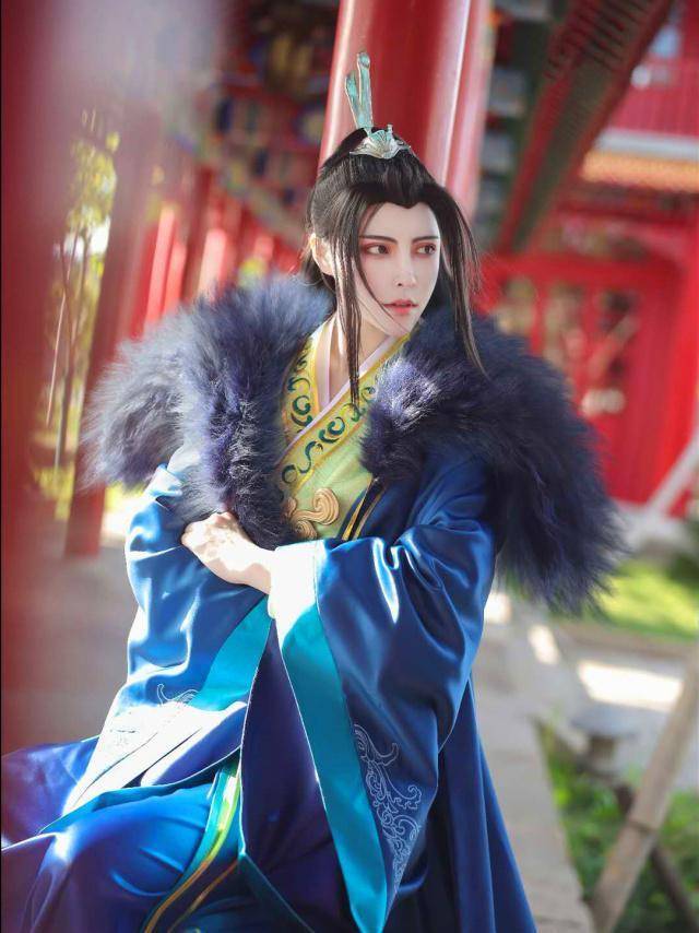 小姐姐真人cos萧瑟,众人纷纷"求嫁",最后那个"回眸"绝了!