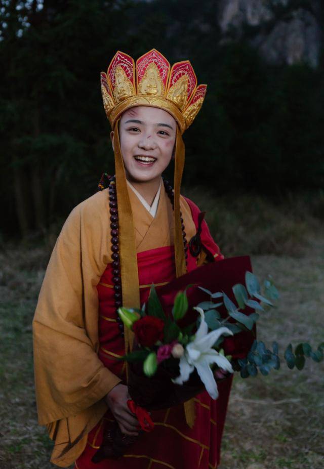 小戏骨版《西游记》杀青照:小唐僧颇具神韵,孙悟空