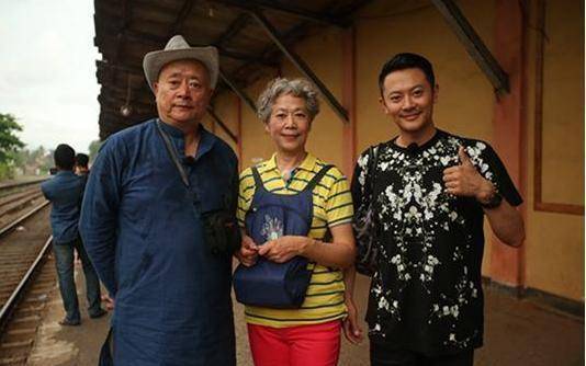 "对比之前一同大火的黄晓明,聂远等人,印小天现在的境遇令人唏嘘.