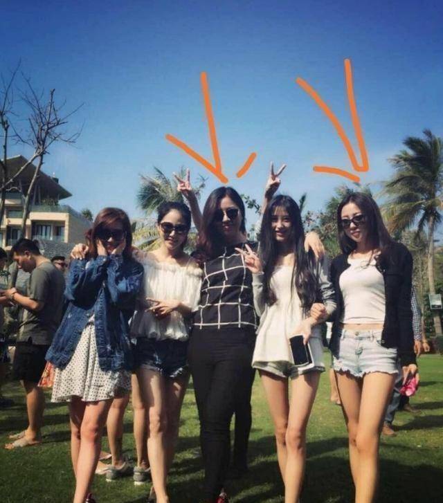 潘玮柏妻子曾与王思聪合影,中年男偶像的归宿,最后都是网红_宣云_amy