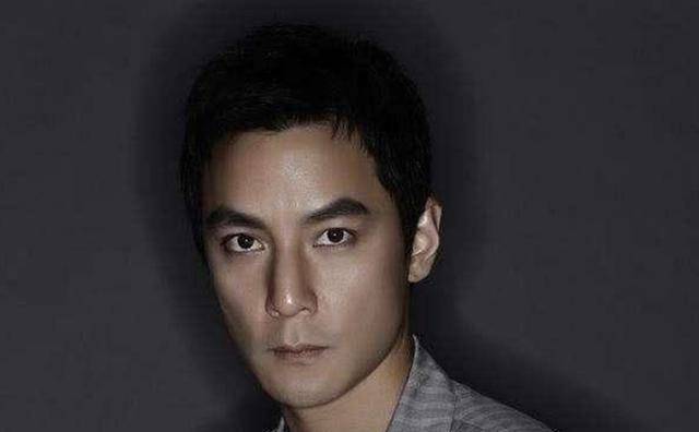 吴彦祖近照让人吃惊,46岁的他不再男神,发际线拖累颜值_工作_样子