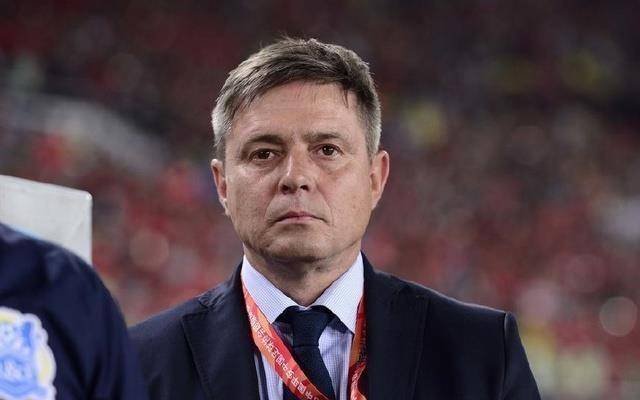 他带领中超富力三连胜!公开表示愿意执教国足!_斯托伊科维奇_足球_球