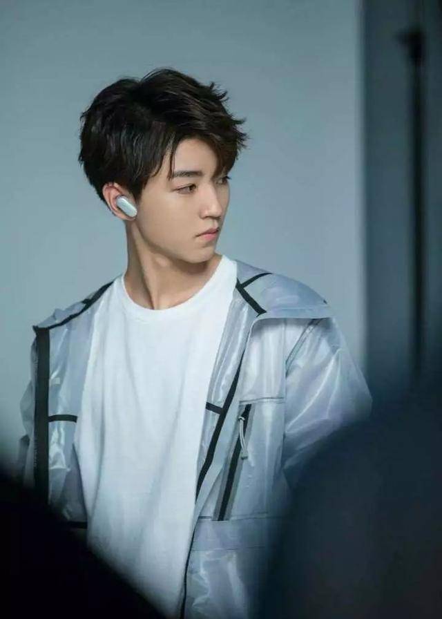 但是这个电视剧中王俊凯饰演的张保庆和文琪饰演的菜瓜感情戏还是比较