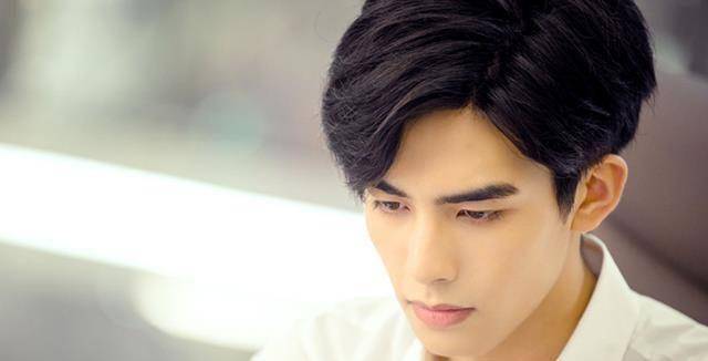 宋威龙新剧《彼岸花》将袭,化身痴情男神,虐心剧情令人期待_南生_乔曼