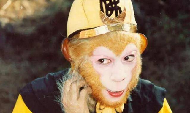 西游记:唐僧深受人工特效毒害,每次被救都要吸口孙悟空的二手烟_扮演