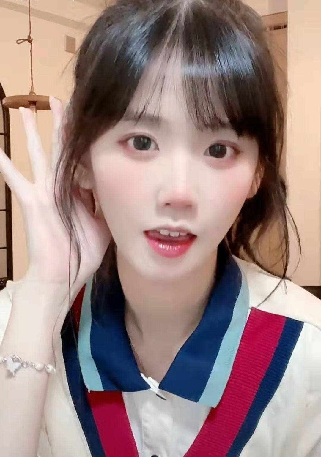 原版井川理代穿jk男友哭笑不得,余双穿jk回到18岁,小鱼真是太完美了