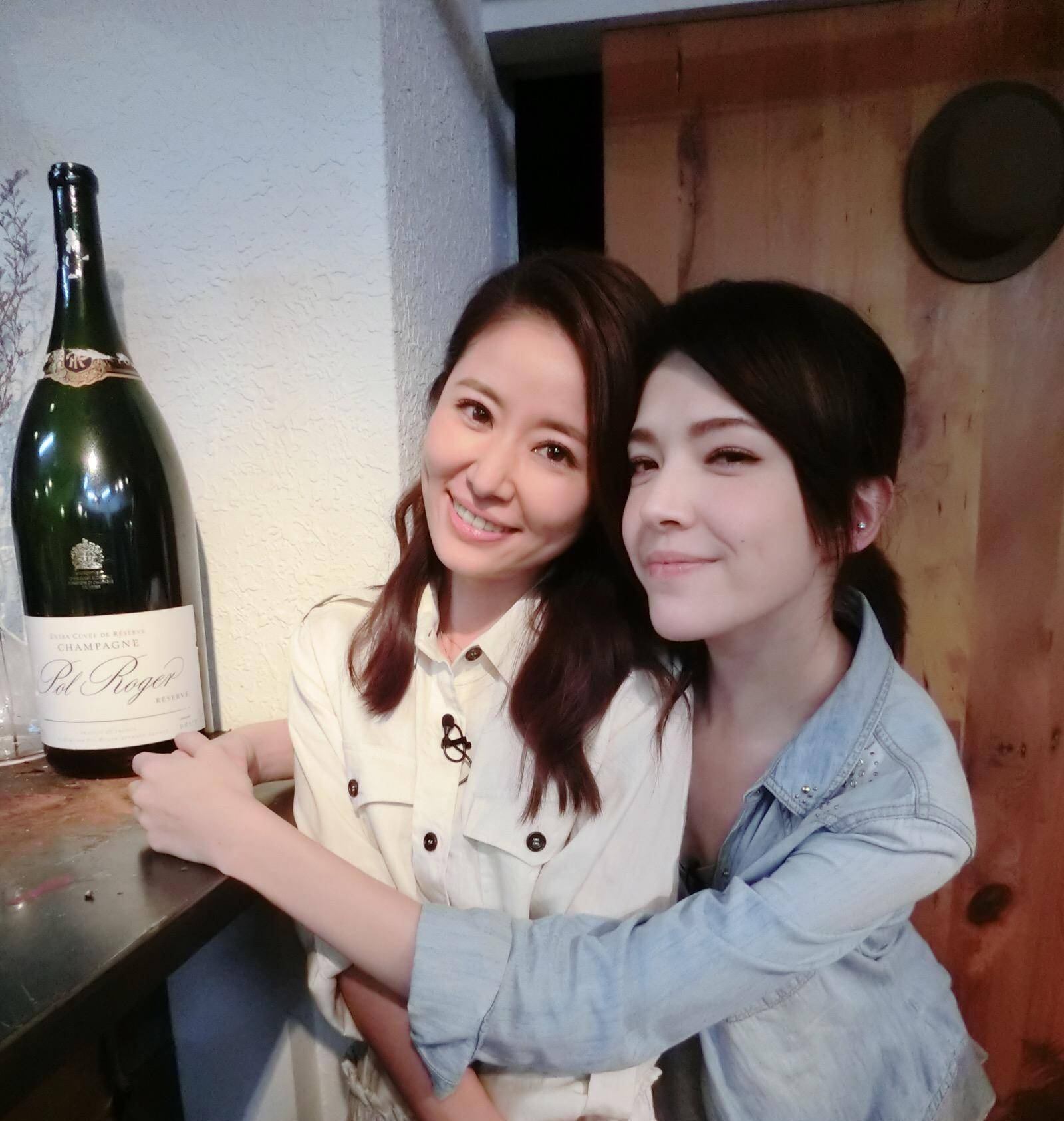 小海豚迎6岁生日,林心如扮可爱为女儿庆生,精灵长相神似霍建华_保护