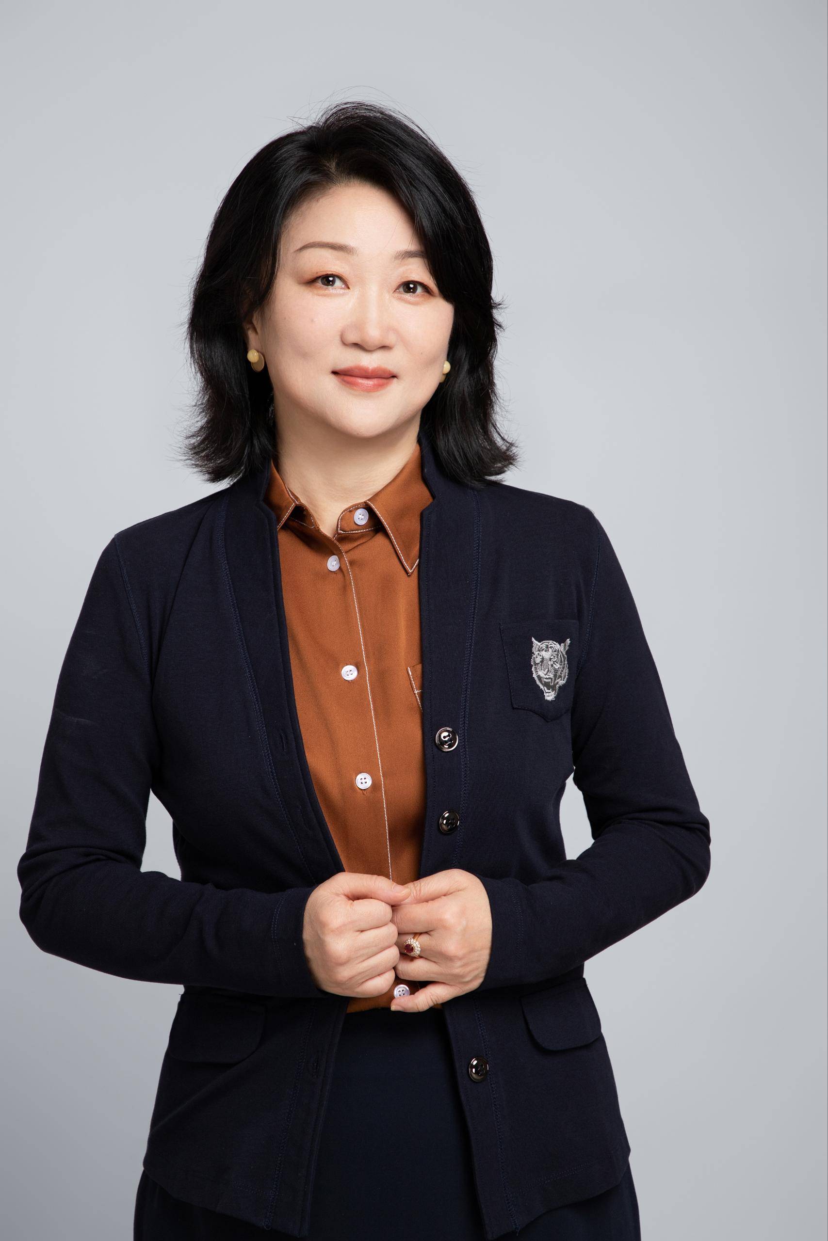 桂常青女士自2006年创立五谷磨房以来,以"做让自己和家人都能放心食用