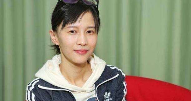 冯提莫和papi酱像男生,susan土气_女生_生活_长相