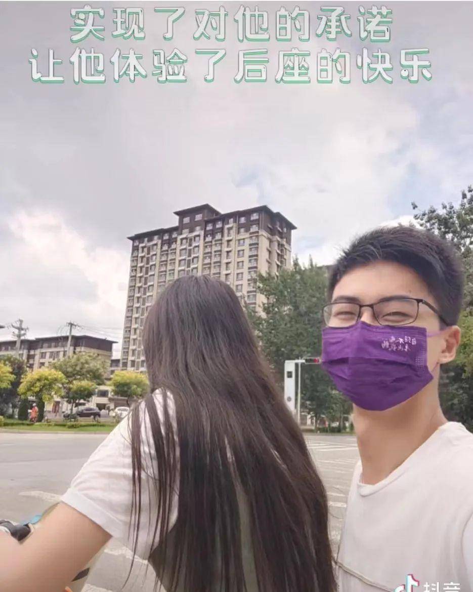 原创            庞众望与恋人对话视频曝光：学霸的爱情能有多甜？-2017庞众望