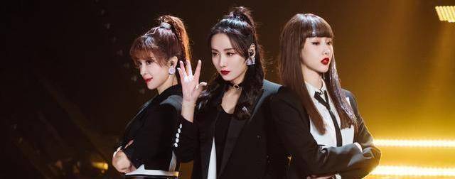 浪姐2弦子被淘汰:劝你别老想着多活几集,李菲儿张馨予之争_姐姐_训练