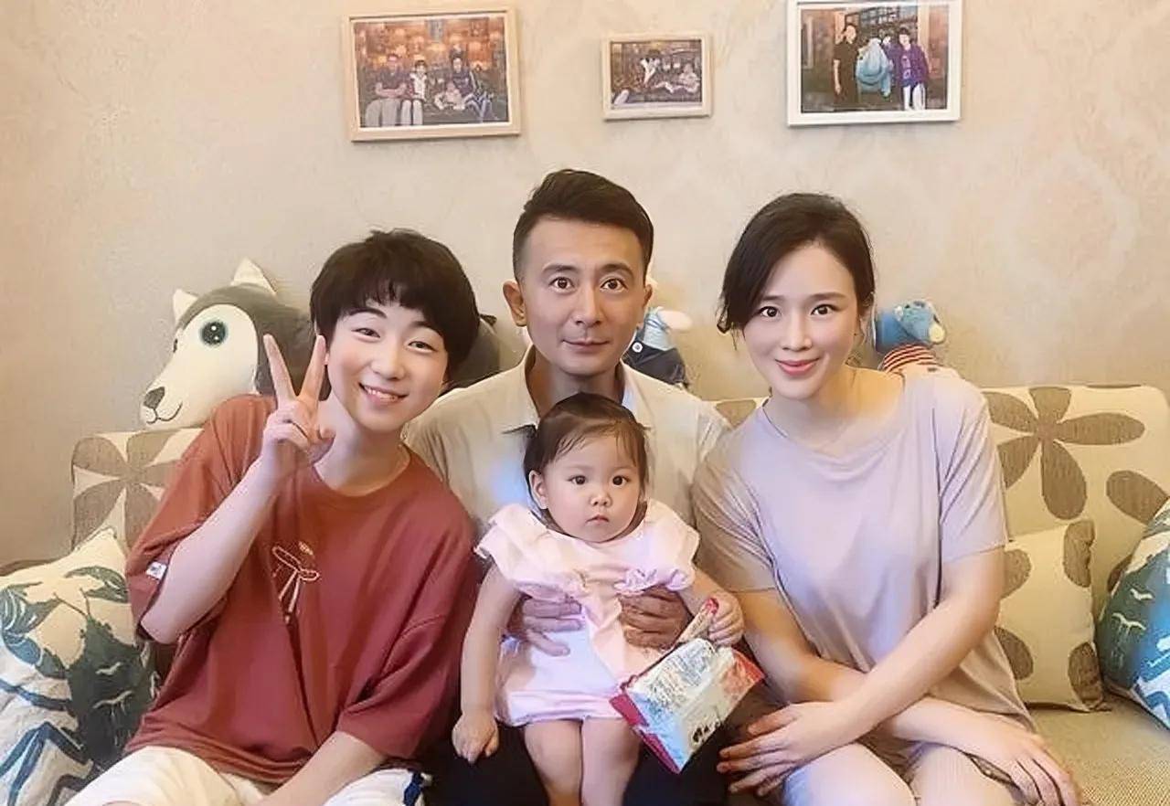 周显欣:我不是巩俐的赤裸裸的替代品,我有自己的名字!_观众_男人_表演