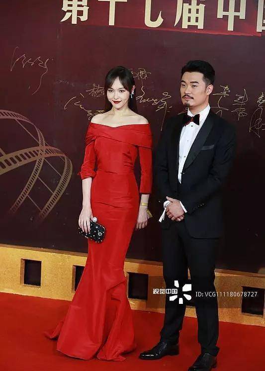 华表红毯女星真是狼人,章子怡造型翻车杨幂搭档郭敬明关晓彤被赞_裙子