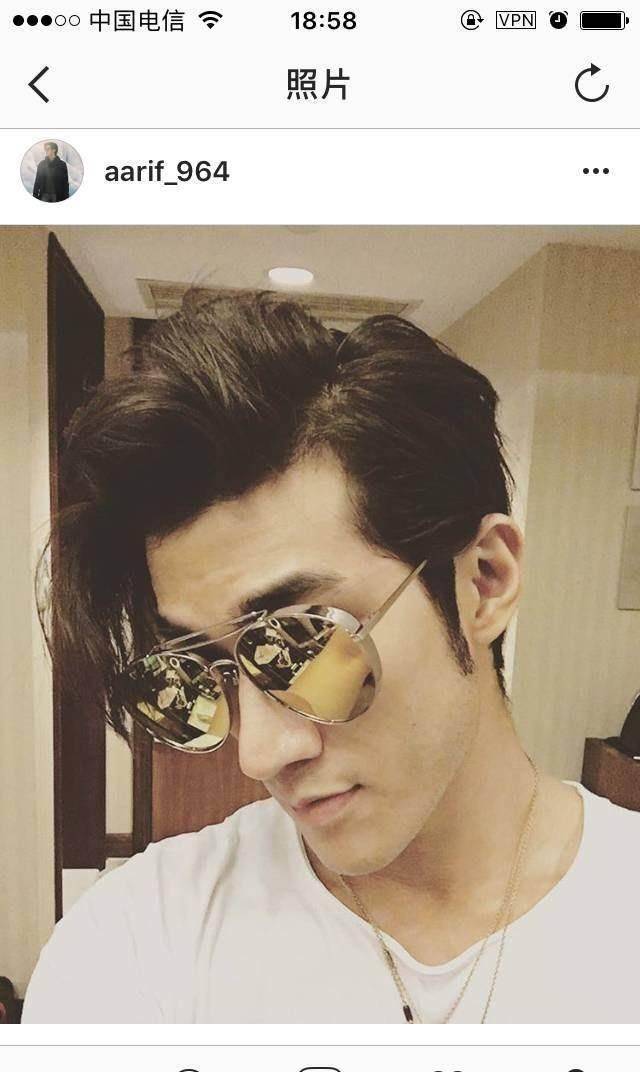 井柏然和陈柏霖一起自拍秒变路人,杨佑宁陈柏霖的自拍水平中间,隔了