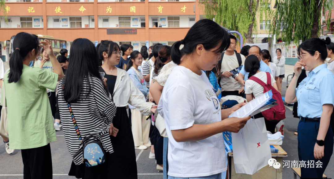 杞县第一高级中学图片