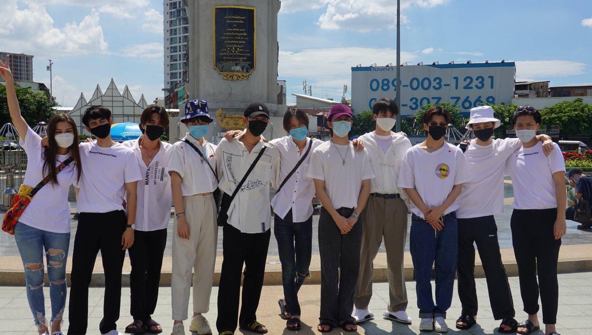 盘点他泰牛导合照:撑起泰腐半壁江山的一众帅哥_bounprem_地球_爱的