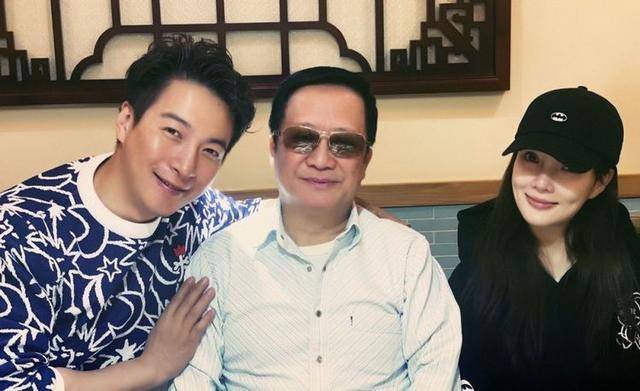 李小璐否认有新恋情,探望绯闻男友妻儿破传闻,却被爆将正式复出