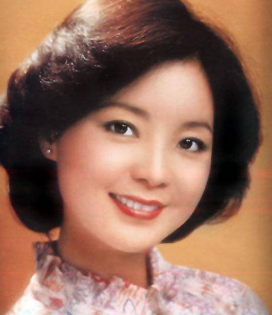 同邓丽君齐名,三婚与妻子互"绿",潇洒成性的高凌风真会"玩"_琼瑶_时候