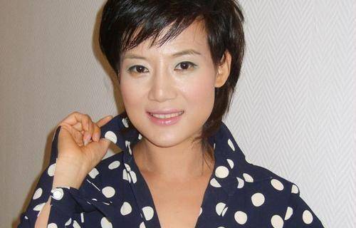 央视主持人徐珺,嫁百亿豪门,丈夫去世夺家产,与家族对抗终获胜_女人