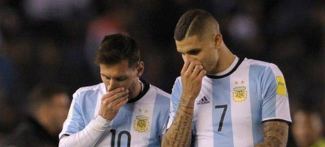 伊卡尔迪取关梅西等巴黎队友!