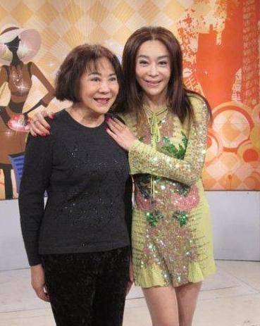 喻可欣干脆出了一本名为《情海星空:我与刘德华》的书,书中大写两人在