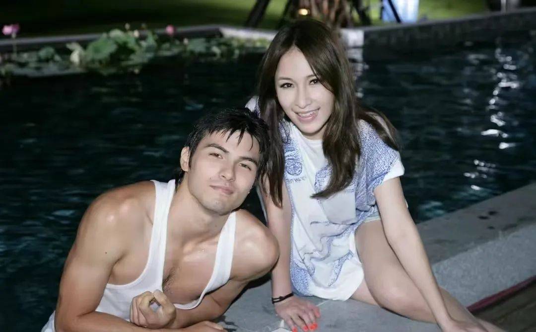 患病,抑郁,情感受挫,看了萧亚轩的经历,让人担心她走李玟老路_丈夫