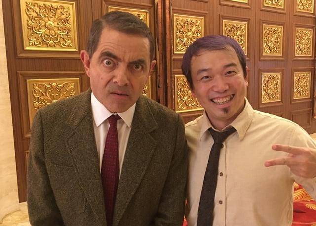 是黄渤,冯巩主动收他为徒弟,如今迎娶美艳小娇妻_潘斌龙_电影_妻子