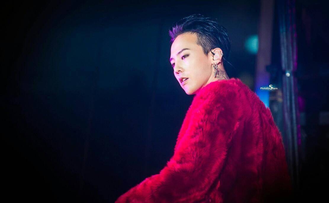 一些军人为了讨好自己女朋友而泄露权志龙的隐私,这种行为真的很恶心