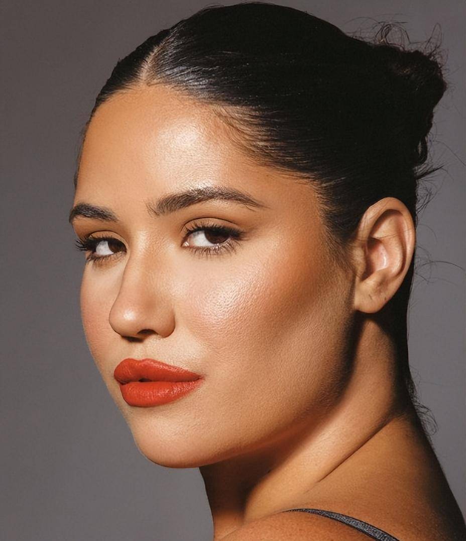 极具诱惑的自然大码模特杰西卡·克拉夫特(jessica craft)_魅力_职业