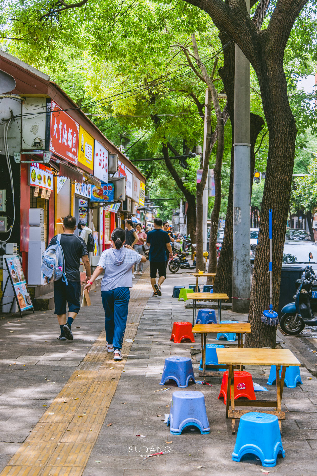 武汉的美食江湖图鉴中,粮道街是怎么火起来的?