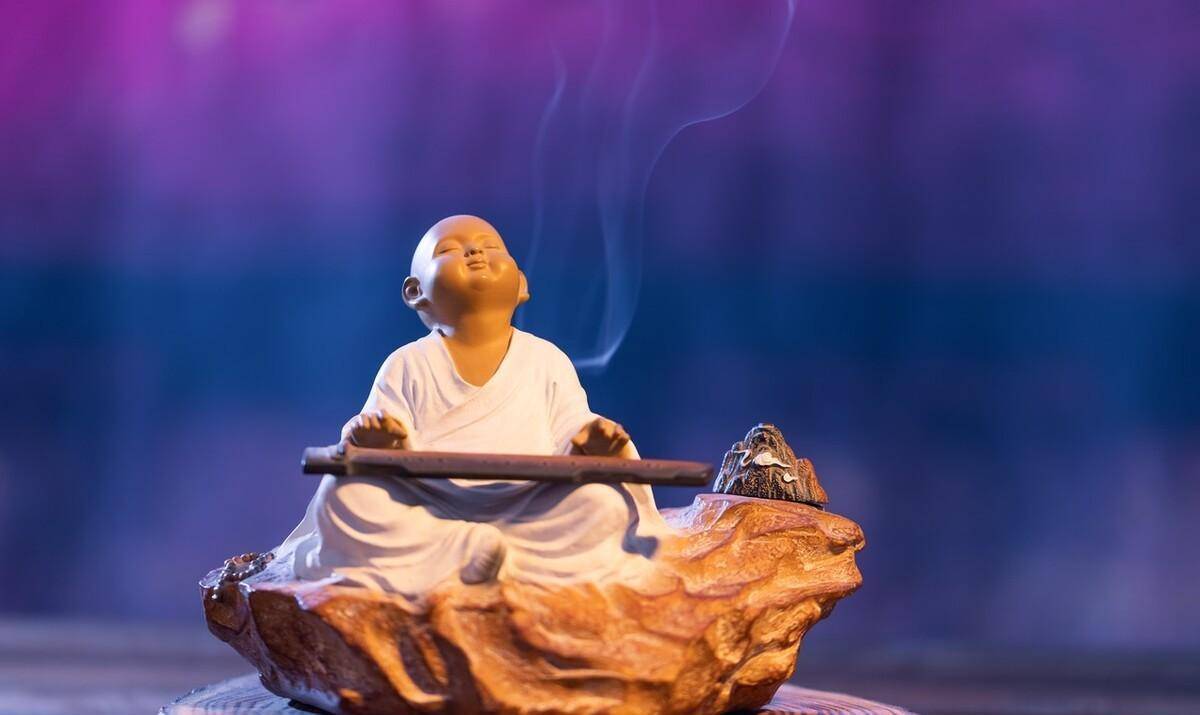 太子已看破红尘,一心向佛,为了减少尘世的纷扰,太子便来到北山的前台