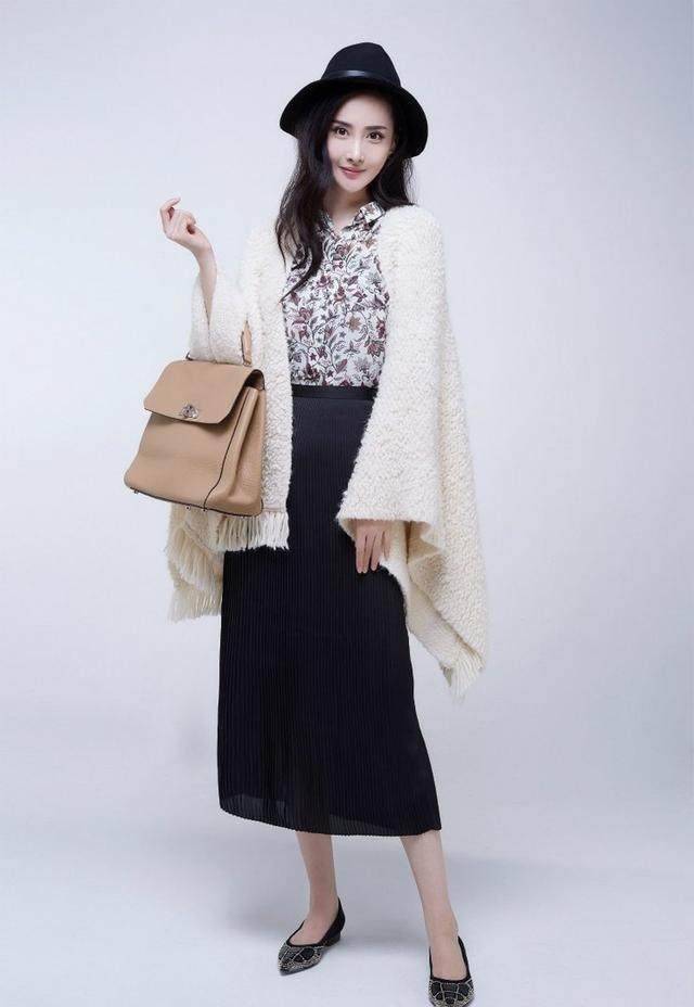 自签约华谊兄弟经纪公司后,青年演员王若心的演艺事业可谓全面开花,接