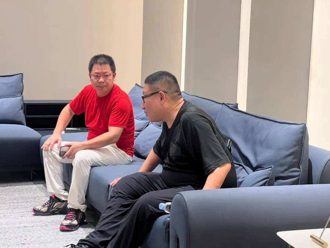 【企业简讯】欢迎西安城市人家及华杰美居总经理莅临cbd家居参观交流