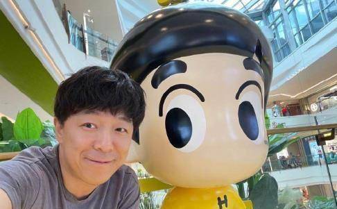 《快乐星球》冰柠檬扮演者官宣结婚,老公撞脸黄渤,收获大家祝福