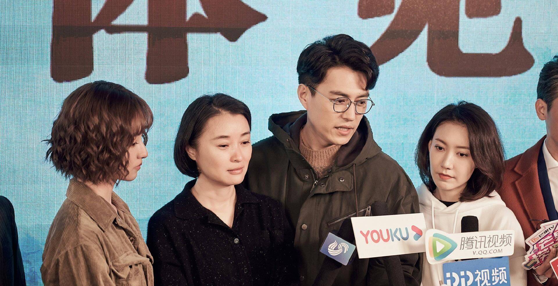 分别合作蒋欣闫妮及吴越_故事_生活_困境