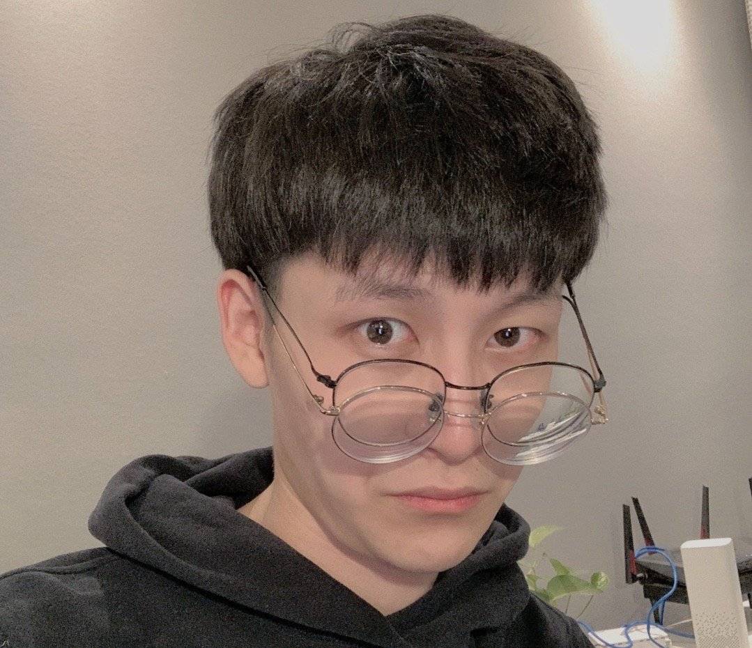 继少爷楠枫之后,霸总林锡又客串新角色苓妹的哥,露脸出镜引网友围观