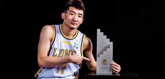 孙铭徽仍需沉淀!广厦领袖之位是时候换人?_赛季_命中_助攻