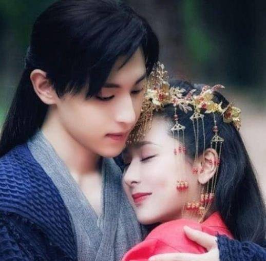 本以为杨紫和邓伦的cp很甜,看到她和马天宇的新剧海报:官宣吧!