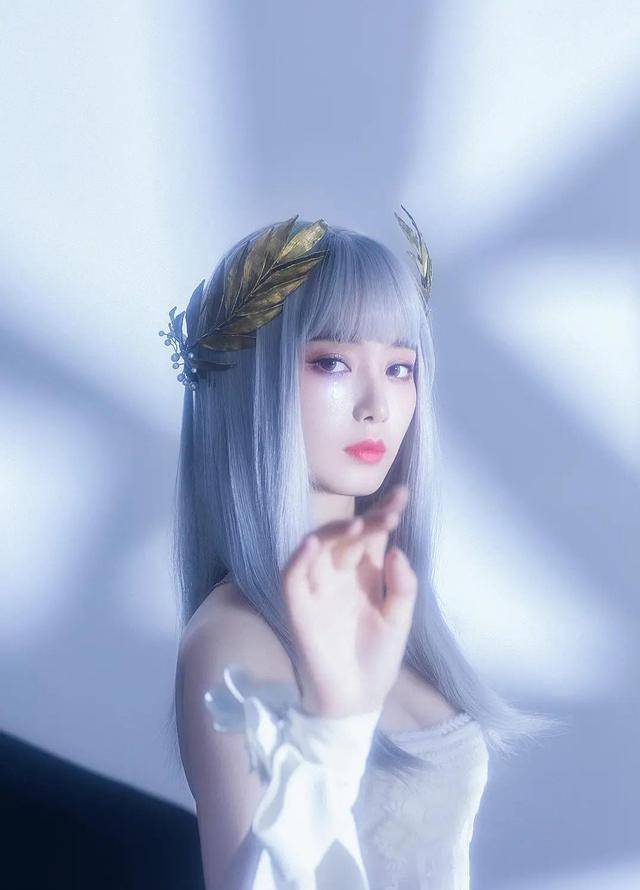 网曝黄子韬徐艺洋聚餐后一起回家,女方还撞了男方_绯闻_节目_公司