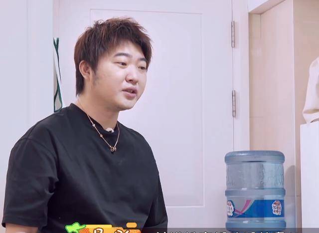 吴彤认错人说离过婚,傅首尔直言不原谅_杨迪_因为_节目